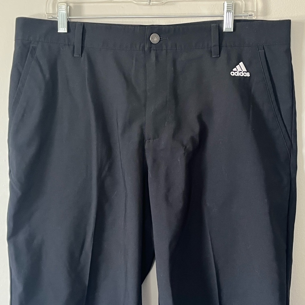 Adidas Golf Shorts Men's Size 36 Regular fit Black 3 Stripe Stretch Inseam 10 in